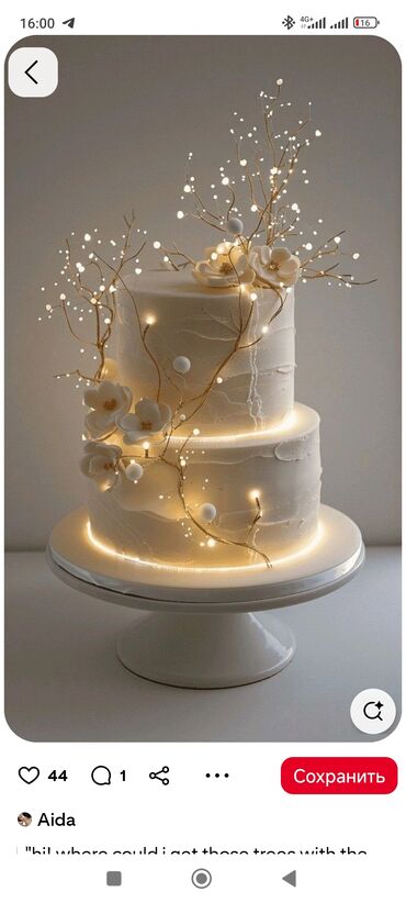 Кондитерские изделия, сладости: Детский торт, украшенный разноцветными леденцами, фигурками персонажей — 7