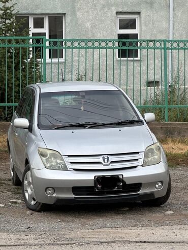 Toyota: Toyota ist: 2003 г., 1.5 л, Автомат, Бензин, Седан