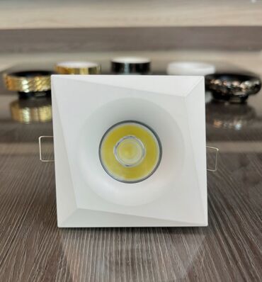 Spot lampalar: Lampası dəyişən 200-dən artıq spot çeşitlərimiz var. Həm metal -da lalafo.az — 23 Spot lampalar: Lampası dəyişən 200-dən artıq spot çeşitlərimiz var. Həm metal — 23