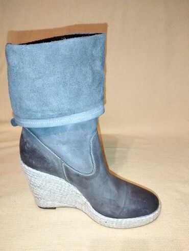 Čizme: Čizme, 39 na lalafo.rs — 2 Čizme: Čizme, 39 — 2