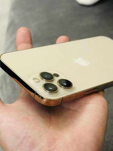 Apple iPhone: IPhone 12 Pro Max, Б/у, 128 ГБ, Золотой, Защитное стекло, Чехол, 86 %