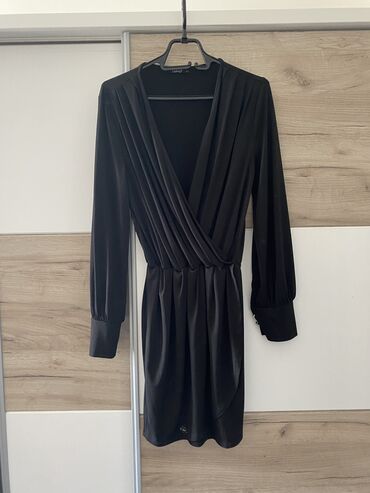 duge haljine 2023: L (EU 40), bоја - Crna, Drugi stil, Dugih rukava