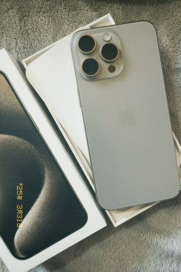 ноутбуки 5000: IPhone 16 Pro, Колдонулган, 256 ГБ, Күмүш, Куту, 100 %