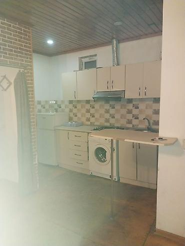 Mətbəx mebeli: 400 azn komunal ayrı

2 və 3 nəfərdən artıq olmasın

Qizlar — 4