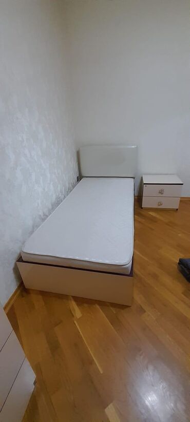 железная кровать односпальная: *Sada* Çarpayı və tumbası ela vəziyyətdədir birlikdə 90 AZN Ünvan 9