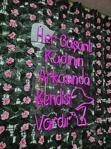 Другой декор и предметы интерьера: Neon dekor yazısı – “Her Başarılı Kadının Arkasında Kendisi Vardır” — 1