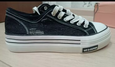 Босоножки, сандалии, шлепанцы: Басаножки — 24