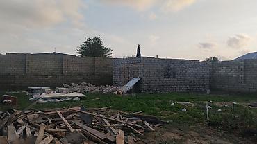 ev sahibinden: Mastagada tecili olaraq 2 sotun icinde 4 metr hundurluyunde hasar — 1