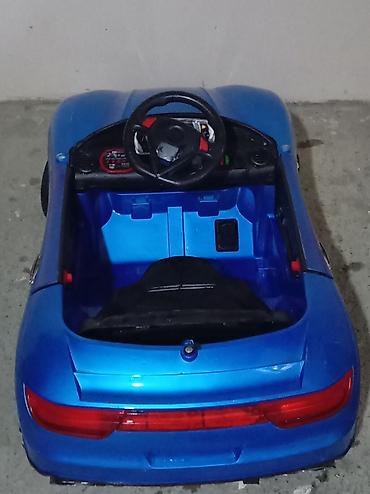Uşaq üçün elektrik maşınları: Uşaq üçün elektrikli minik maşını – mavi rəngdə, sport kupe dizaynı — 2