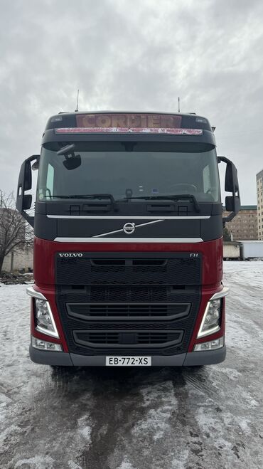 Грузовики: Грузовик, Volvo, Стандарт, Б/у