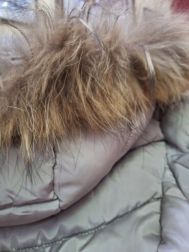 Zimske jakne: Ženska zimska jakna sa kapuljačom i krznom koji se skidaju — 5