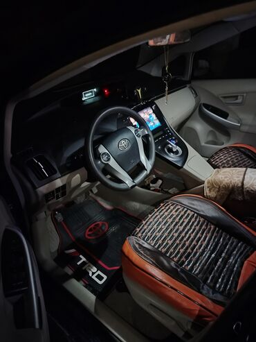 Toyota: Toyota Prius: 1.8 l | 2011 il Hetçbek — 14