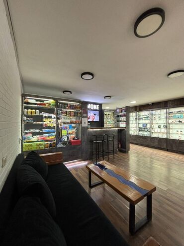 место для торговли: Сдаю Магазин, В жилом доме, 42 м² Не действующий, С оборудованием, С ремонтом, Вода, Канализация, Отопление, Отдельный вход, Комната для персонала, Кондиционер