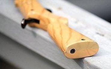 Upaljači i prateća oprema: Upaljač u obliku puške / karabina24,5 cm. Upaljač u obliku puške/ — 10