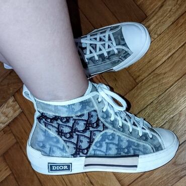 Ostala ženska obuća: Christian Dior B23 patike 37.5 Skupocene patike B23, renomiranog na lalafo.rs — 2 Ostala ženska obuća: Christian Dior B23 patike 37.5 Skupocene patike B23, renomiranog — 2