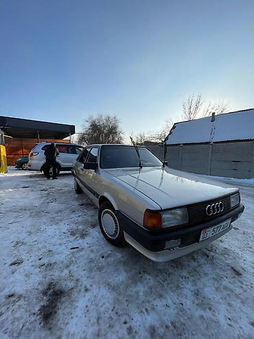 Audi: Audi 80: 1986 г., Кол менен иштөөчү, Бензин, Седан — 3