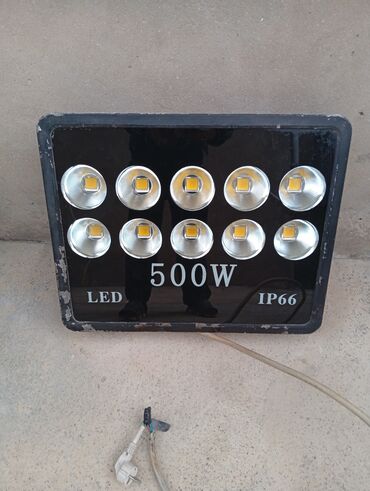 rels isiqlar: Məhsul: LED proyektor/floodlight - Güc: 500W (üzərində qeyd olunub) -