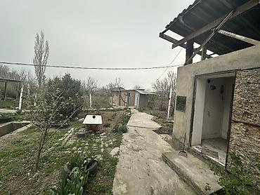 Продажа коттеджей и домов: Дом с участком - Кирпичный одноэтажный дом с мансардным треугольным — 4