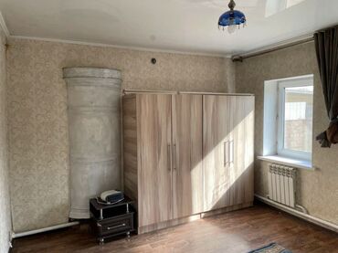 сдаю дом старый толчок: 50 м², 2 комнаты, Подвал, погреб, Забор, огорожен