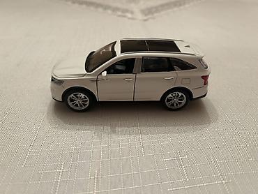 Oyuncaqlar: Miniatür KIA Sorento model maşın - Miqyas: təxmini 1:32–1:36 (kompakt — 5