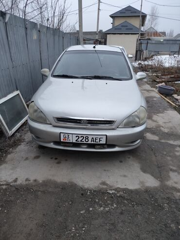 продаю кио рио: Kia Rio: 2001 г., 1.5 л, Механика, Бензин, Хэтчбэк