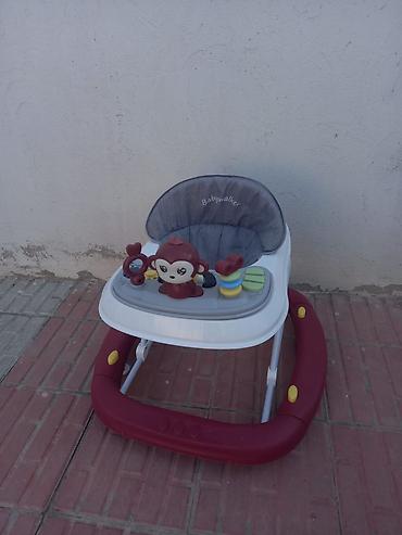 Uşaq gəzdirici (Babywalker)Sumgayit.ərazi - Rəng: ağ-göy oturacaq lalafo.az -da Uşaq gəzdirici (Babywalker)Sumgayit.ərazi - Rəng: ağ-göy oturacaq