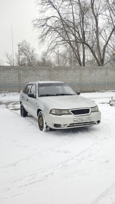 Daewoo: Daewoo Nexia: 2010 г., 1.5 л, Механика, Бензин, Седан