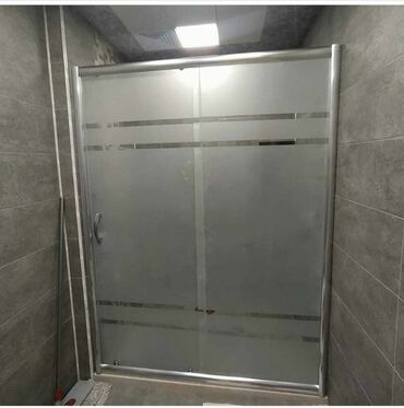 Duş kabinaları, arakəsmələr: Yeni Arakəsmə, Künc üçün, Pulsuz çatdırılma — 17