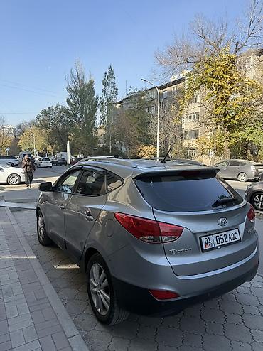 Hyundai Tucson: 2011 г., 2 л, Автомат, Бензин, Кроссовер — 3