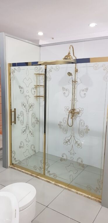 Duş kabinaları, arakəsmələr: Yeni Üstü açıq kabina, Künc üçün, Rayonlara çatdırılma, Pulsuz çatdırılma — 15