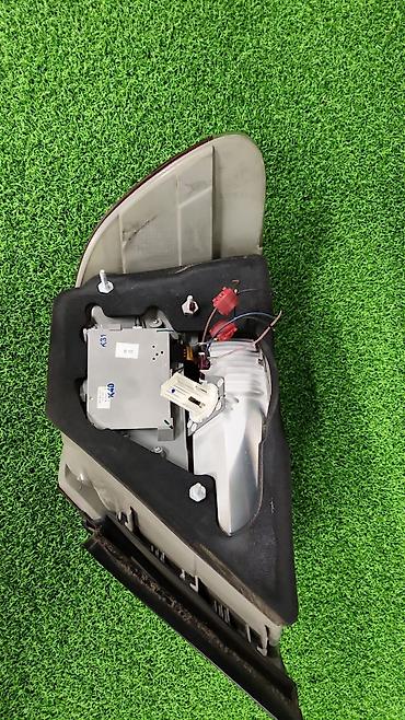 Поворотники, повторители поворота: Фонари Е65 рест . Белый поворотник. 7 год. По 10000.каждая. В — 9