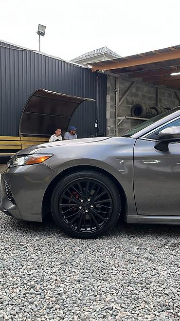 Toyota Camry: 2018 г., 2.5 л, Автомат, Бензин, Седан