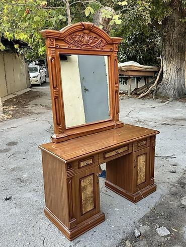 güzgülü kamod: Klassik üslubda makiyaj/komod dəsti - Material: taxta əsaslı (ağac — 2
