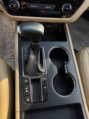 Kia: Kia Carnival: 2019 г., 2.2 л, Автомат, Дизель, Внедорожник — 6