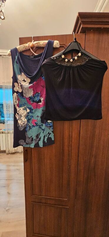 Köynək və bluzalar: Her biri 5 azn.ayeni kimidir hec bir problemi yoxdur.Elesi var hec — 7