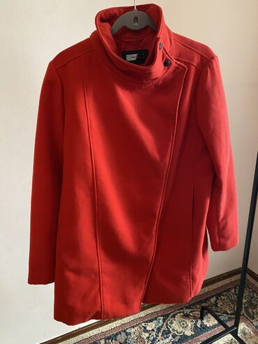 пальто красное: Пальто, M (EU 38), L (EU 40)