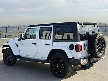 Продажа авто: Jeep Wrangler: 2023 г., 2 л, Автомат, Электромобиль, Внедорожник — 7