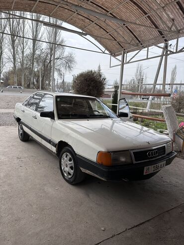 Audi: Audi 100: 1986 г., 2 л, Механика, Бензин, Седан