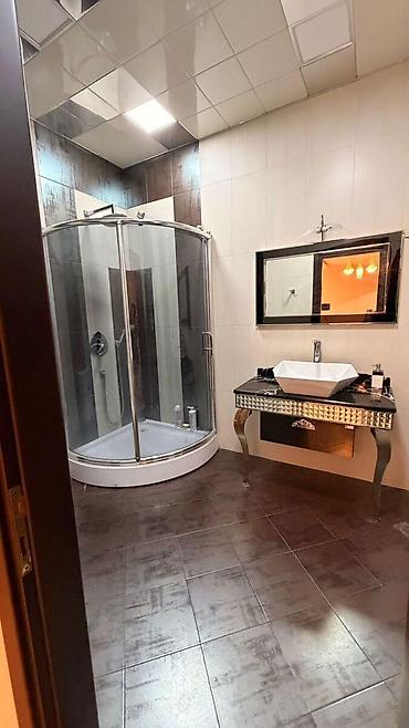 ev alqi satqsi: İcarəyə verilir 2 otaqlı yeni tikili 90 m², 20 Yanvar m. Kateqoriya — 7