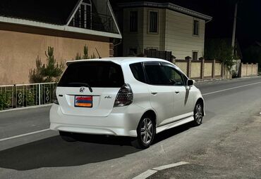 обмен на малалитрашку: Honda Fit: 2007 г., 1.5 л, Вариатор, Бензин, Хэтчбэк
