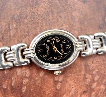 Ostali kućni aparati: Versace. Versace 6900 dinara Ispravan. Predivan Versace sat sa — 9