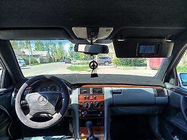 Mercedes-Benz: Mercedes-Benz E-Class: 1995 г., Седан — 8