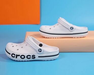 Другая женская обувь: Crocs 35 размер возможно подойдет 34,5
