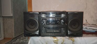 mini proyektorlar: Philips mini hi-fi musiqi mərkəzi – iki ayrılabilir səsucaldanlı