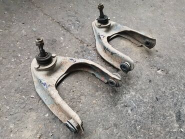 Auto delovi: Viljuška donja za prednji trap Lada 7 Riva br.2 Polovno, očuvano — 12