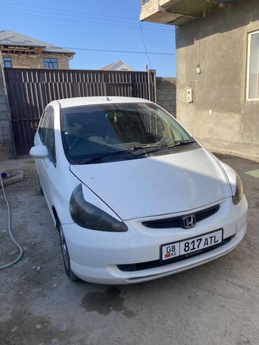 авто бу в рассрочку от частного лица: Honda Fit: 2003 г., 1.3 л, Автоматические, Бензин, Хэтчбэк