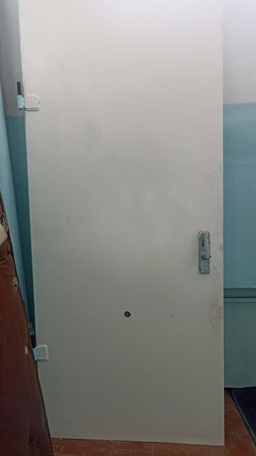 дверьи бу: Входная дверь, Металл, цвет - Белый, Б/у, 200 * 80, Самовывоз