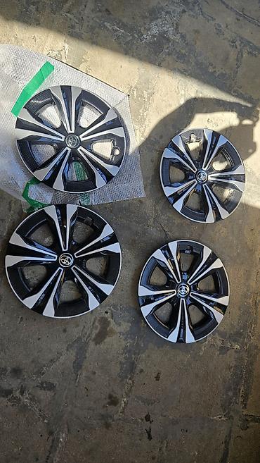 Kolpaklar: Məhsul: Toyota üçün təkər kalpakları (4 ədəd set) toyita bz4x modeli — 1