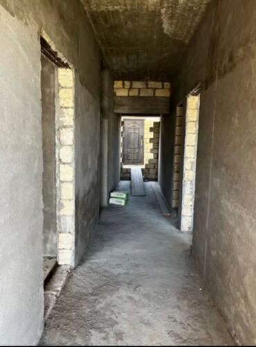 Tikinti işləri: 2 mərtəbəli daş ev karkası - Layihə: geniş eyvanlı, sütunlu fasad; — 3