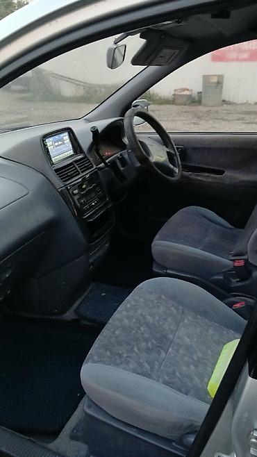 Toyota: Toyota Ipsum: 2000 г., Автомат, Бензин, Минивэн — 5